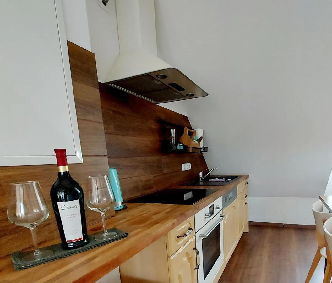 Hochwertige Ferienwohnung Direkt Am Wasser Mit Balkon Greifswald Exteriör bild